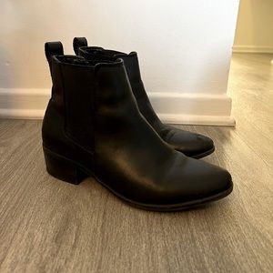 Steve Madden Chelsea Boot
